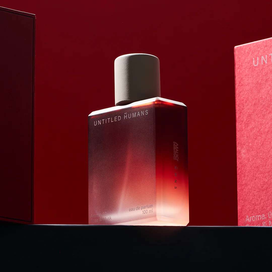 Untitled Humans Aroma 02